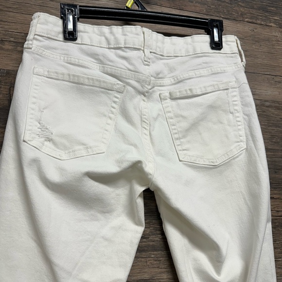 GAP Women's White Skinny Fit Jeans - Picture 5 of 5